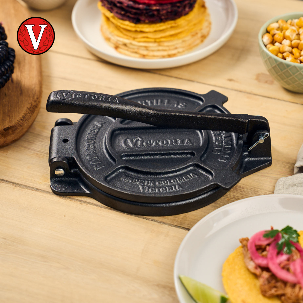 🌽 Tortillas de Maíz Caseras con Tortilladora Victoria 🌮